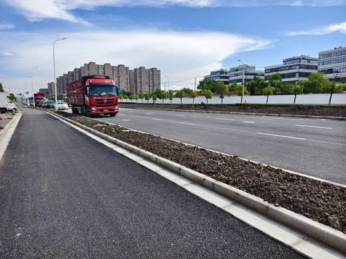 終于打通了瓶頸 富長路這一段實現(xiàn)雙向開放交通