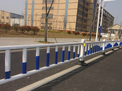 道路護欄的特點與設置注意事項